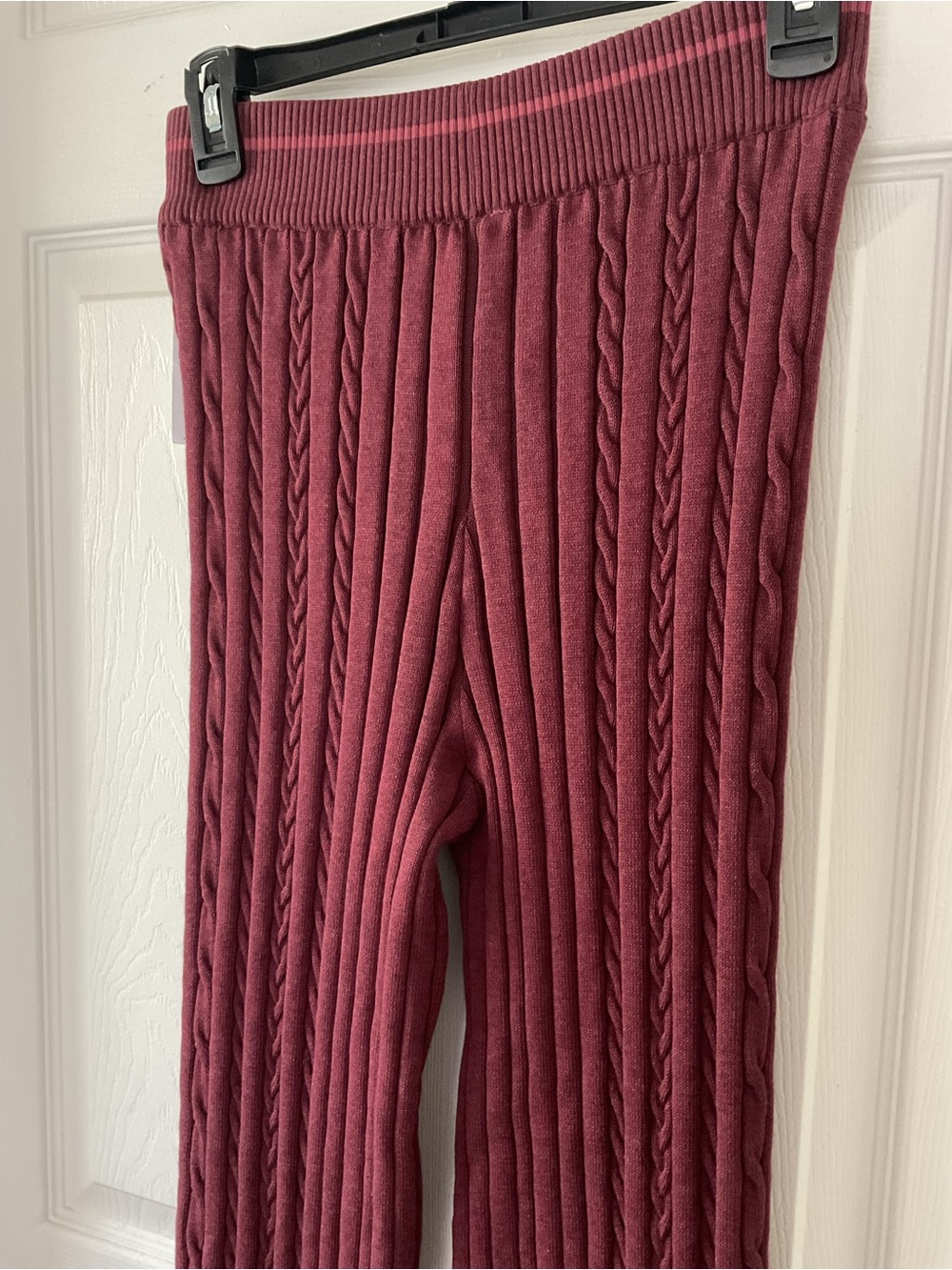 Gymshark Rest Day Cable Knit Flare Pants Women’s M Burgundy NWT - Picture 5 of 12